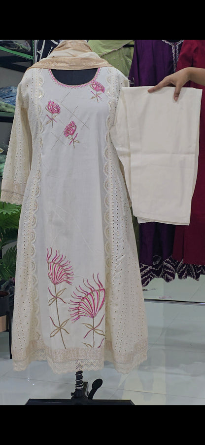 Ivory 3 cut panel salwar set