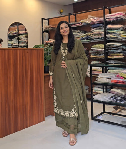 Mehandi Green Kurti Pant Dupatta Set