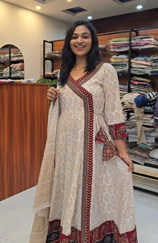 Off White Anarkali Dupatta Set
